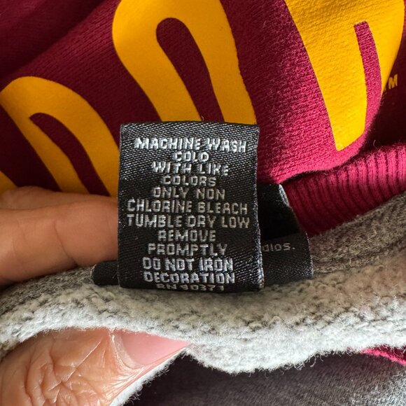 Wizarding World of Harry Potter Gryffindor men's pullover sweatshirt size XL - Picture 8 of 8